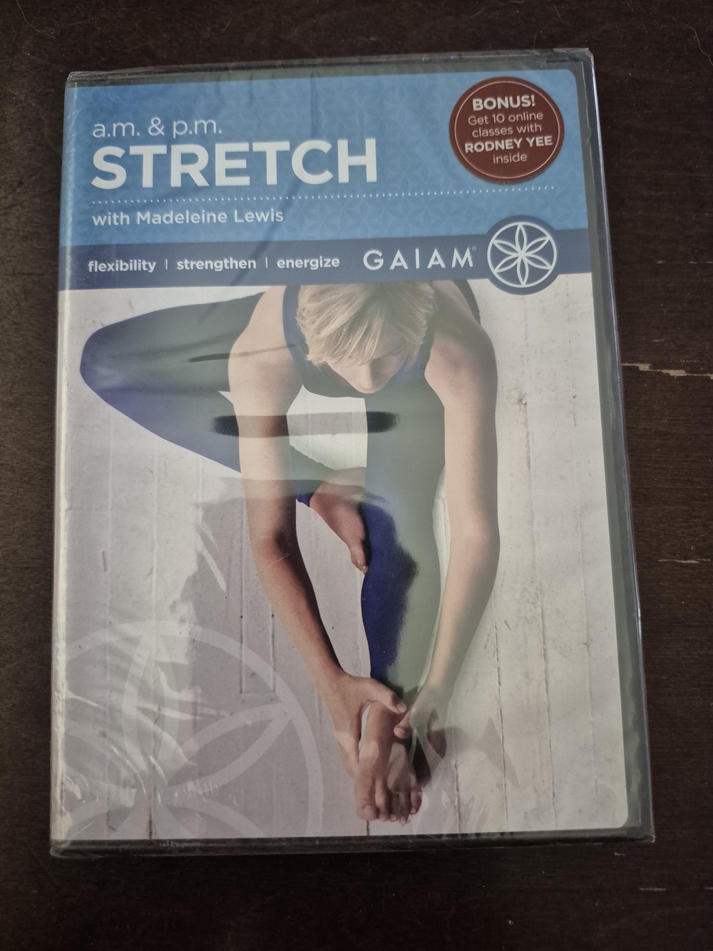 GAIAM Stretch Home Poster — Blue and White Design